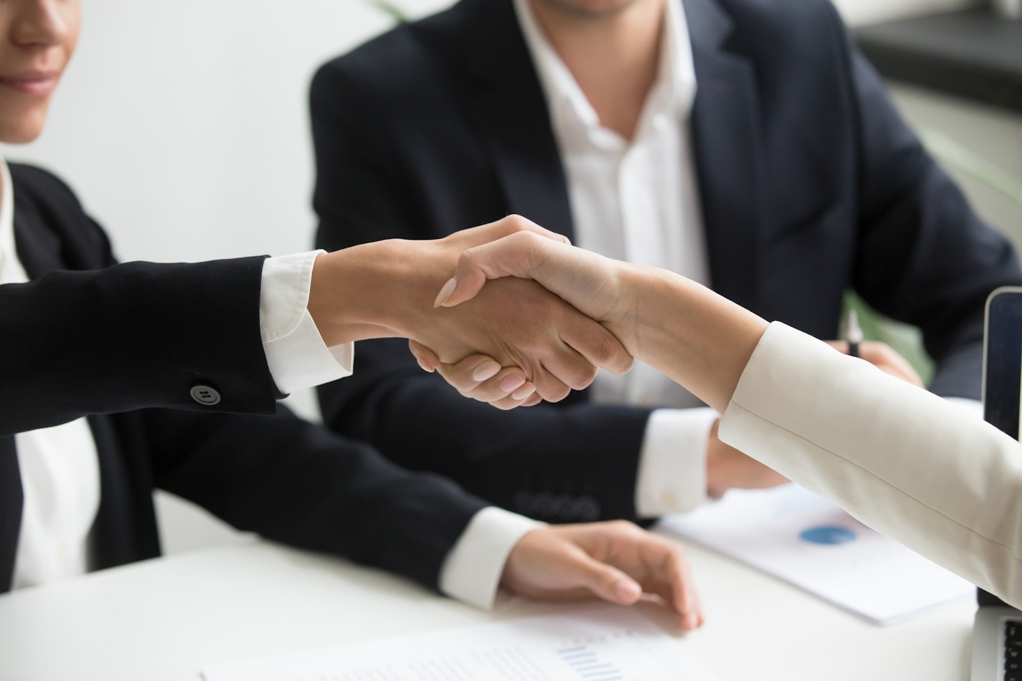 Ugt firma acuerdo ilegal con la empresa.